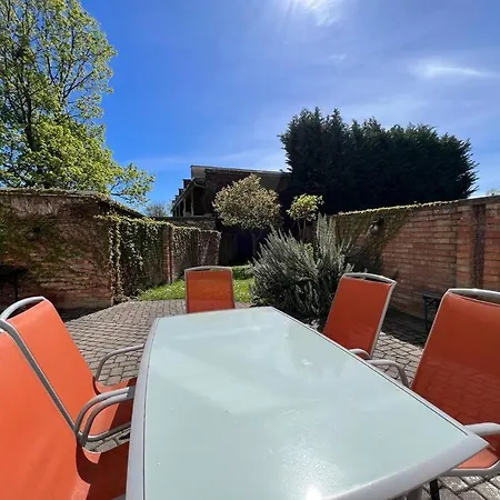 Daire Stylish 2bd Escape - In Center *
